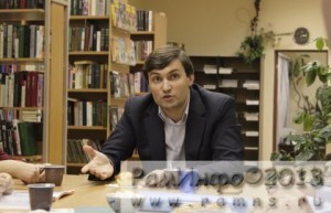 Глава г.п. Родники ответил на актуальные вопросы молодежи