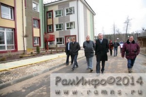 Все ждут, надеются и верят