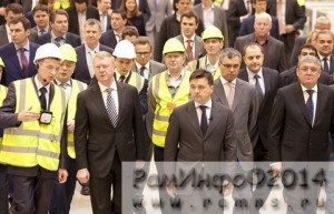 Андрей Воробьев принял участие в запуске самого современного в России производства стекла с нанопокрытием на заводе в Раменском районе