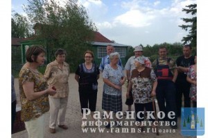 Жители д.Бахтеево обсудили с главой с.п.Новохаритоновское вывоз ТБО