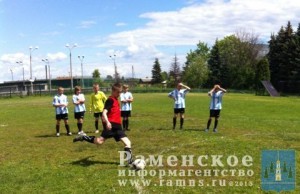 5 июня в поселке Электроизолятор на стадионе имени А.К.Белова состоялся футбольный матч