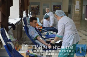 Сотрудники раменского ГИИБДД приняли участие в Молодежном Дне донора 28 апреля