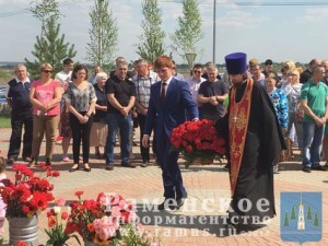 Панихида по погибшим в годы ВОВ односельчанам прошла в сельском поселении Островецкое
