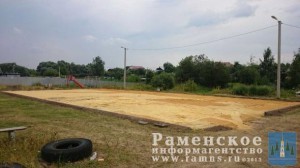 Монтажные работы по реконструкции уличного освещения проводят в с.п.Чулковское