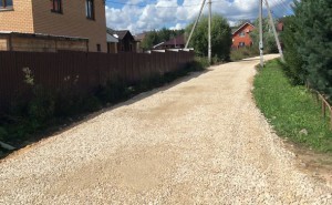 В с.п.Сафоновское ведутся работы по благоустройству автомобильных дорог