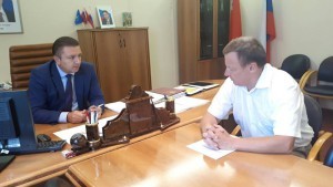 Глава района взял на контроль ситуацию с распространением неприятного запаха в городе