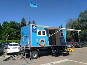 Раменские спасатели продемонстрировали подвижный спасательный пост, предназначенный для размещения на местах отдыха возле водоемов