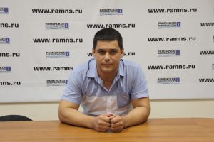 В эфире «На крутой волне» — директор «Раменского районного молодежного центра» Ринат Хасьянов