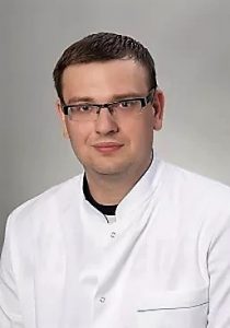 Максим Астахов