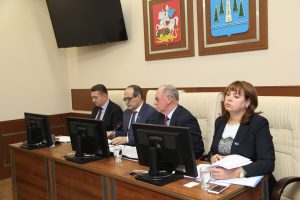 Заседание городского Совета депутатов провел 15 ноября глава г.п.Раменское Владимир Демин