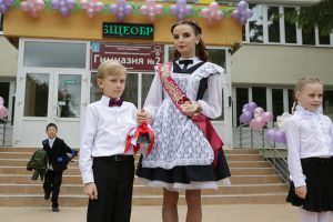Последний  звонок в гимназии № 2