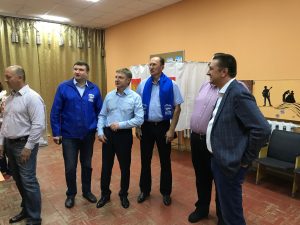 Владимир Жук проверил, как проходит предварительное голосование на счётных участках в Раменском районе