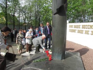 Митинг у мемориала воинских захоронений провели в Раменском