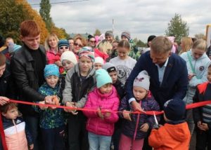 В с/п Островецкое Раменского городского округа открыли детскую площадку, установленную по программе губернатора «Наше Подмосковье»
