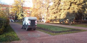 В Раменском ведется уборка бульваров, площадей, придомовых территорий и проездов, тротуаров