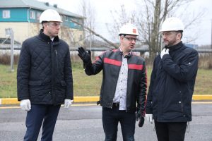Виктор Неволин с рабочим визитом посетил предприятие по производству полимерных дисперсий в Раменском округе