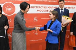 Дольщикам ЖК «Раменский» начали вручать ключи