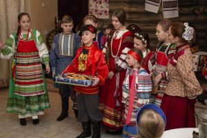 Фольклорный ансамбль «Затейники» представил интереснейшую программу для зрителей ДК «Победа»