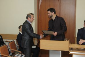 Глава Раменского городского округа вручил награду Владимиру Безрукову