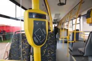 На маршрутах общественного транспорта Московской области перестанут продавать билеты у водителя с 17 марта