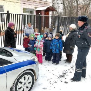 Детский сад №12 посетили сотрудники Госавтоинспекции