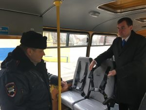 В Раменском округе сотрудники Госавтоинспекции провели проверки технического состояния «школьных» автобусов