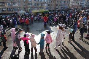 В Островцах с большим размахом проводили зиму