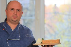 Руководитель Раменской пироговой мануфактуры Антон Сутугин