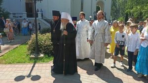 Митрополит Крутицкий и Коломенский Ювеналий совершил чин Великого освящения храма Воскресения Христова в п. Быково