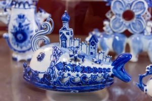 «AliExpress Россия» поддержит «Гжель», «Жостово» и другие народные промыслы