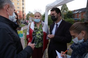 Мероприятие формата «Школа ЖКХ нашего двора» провели 30 сентября на ул.Чугунова в г.Раменское