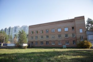 Ищем связь: ковидный госпиталь и заболеваемость горожан