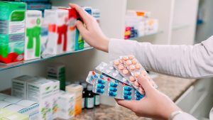 Возобновлена работа по дистанционному обеспечению граждан лекарствами