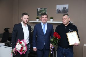 Владимир Жиров вручил Почетные грамоты перевозчикам пассажиров в городском и пригородном сообщении