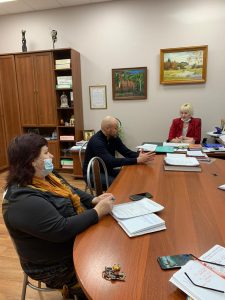 Сергей Демин провел встречу с администрацией Ильинской школы №26