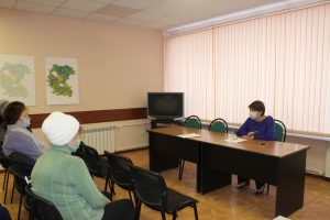 Нина Ширенина провела встречу с жителями поселка Электроизолятор