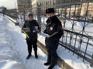 Сотрудники Госавтоинспекции организовали профилактическую акцию «Ребенок-пассажир-пешеход»