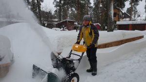 В ТУ Быково продолжается уборка снега