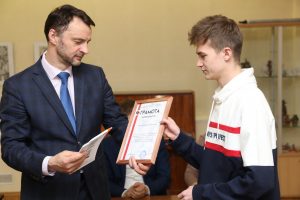 Виктор Неволин встретился с новым составом Молодежного совета