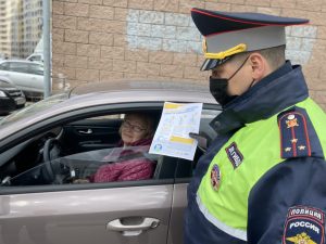 Раменским водителям напомнили об использовании кресел при перевозке детей