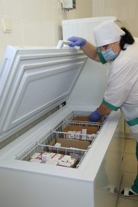 В 11 подразделений Раменской ЦРБ, расположенных в сельской местности, поступили морозильные камеры для хранения вакцины «Спутник V»