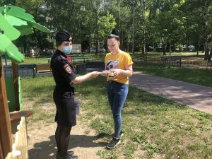 Раменские полицейские провели акцию «Безопасные окна»