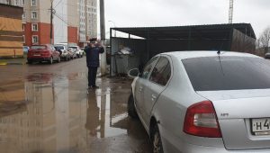 В Раменском округе пресекли случаи препятствия автомобилями вывозу мусора