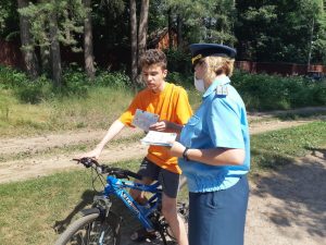 Сотрудники МЧС напомнили гражданам о безопасности