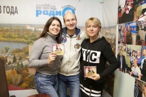 Актёр, телеведущий Первого канала, артист шоу-бизнеса Алексей Шаранин рассказал о волшебном творческом уголке в своей квартире