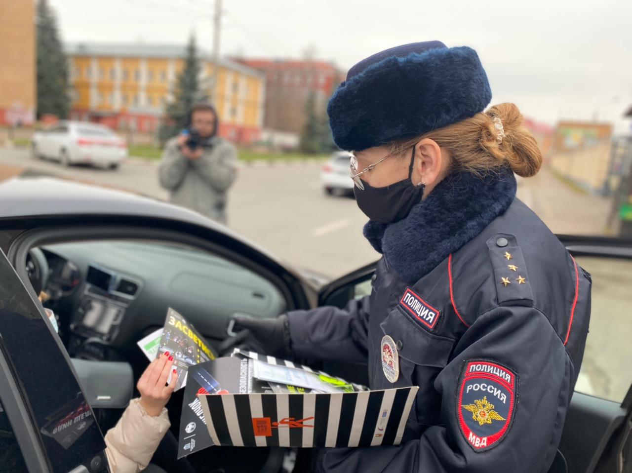 Пресечение нарушений это. Профилактическое мероприятие в Жуковском : внимание такси фото.