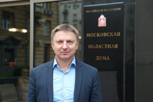 С Днем отца поздравляет депутат Московской областной Думы Владимир Жук