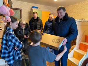 «Единая Россия» Раменского городского округа поддержала всероссийскую акцию «Ёлка желаний»