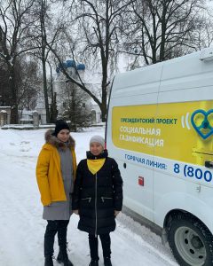 В селе Зеленая Слобода мобильный офис социальной газификации располагается рядом с Покровским храмом