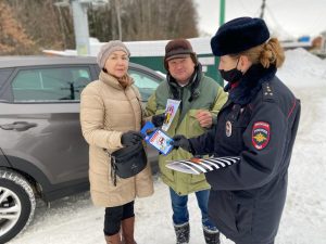 Жителям СНТ напомнили о правилах безопасности на дорогах